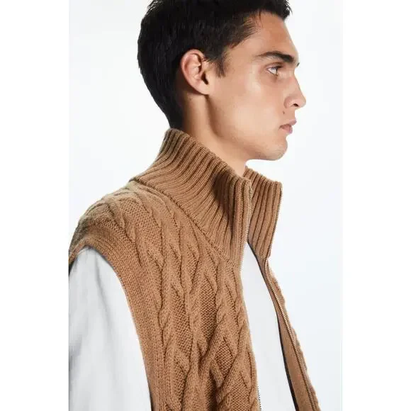 COS Men's Cable Knit Sweater Vest 100% Wool Sleeveless Full Zip Rib Knit, Tan - Picture 3 of 14